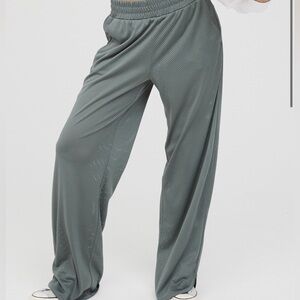 OFFLINE BY AERIE MESH GREEN WIDE LEG PANT